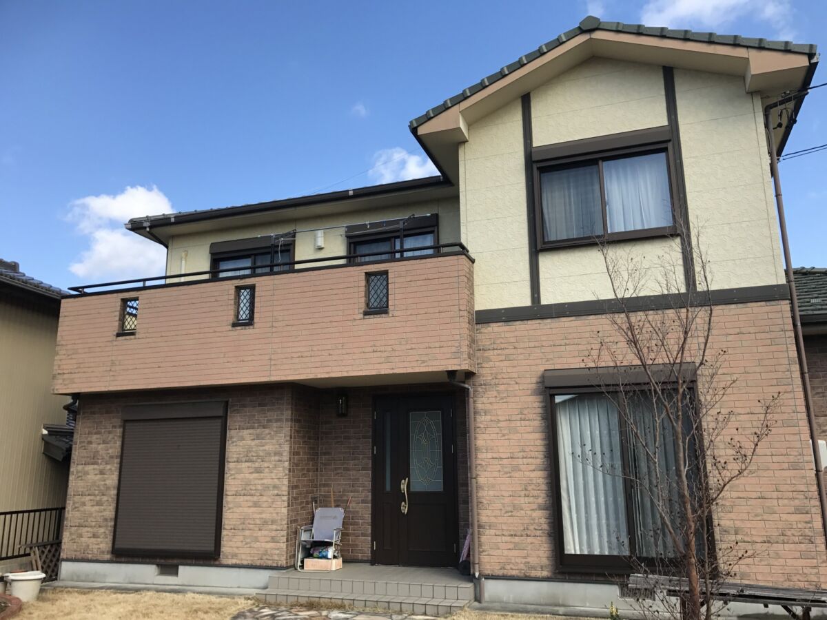 外壁塗装のツートンカラーについて 愛知県一宮市で屋根塗装 屋根カバーリフォーム 外壁塗装は達美装 達美装の現場ブログ 愛知県一宮市の達美装 外壁 塗装 屋根塗装 防水工事専門店