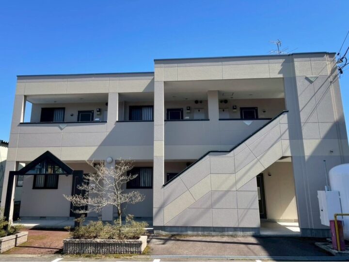高山市　ＥアパートＢ棟様　外壁塗装・防水工事