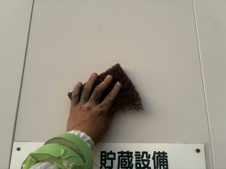 LPガス倉庫塗装①