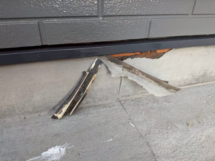 エントランス上防水工事①