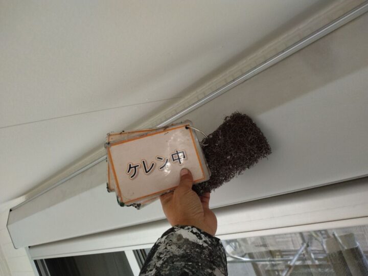 シャッターボックス塗装①