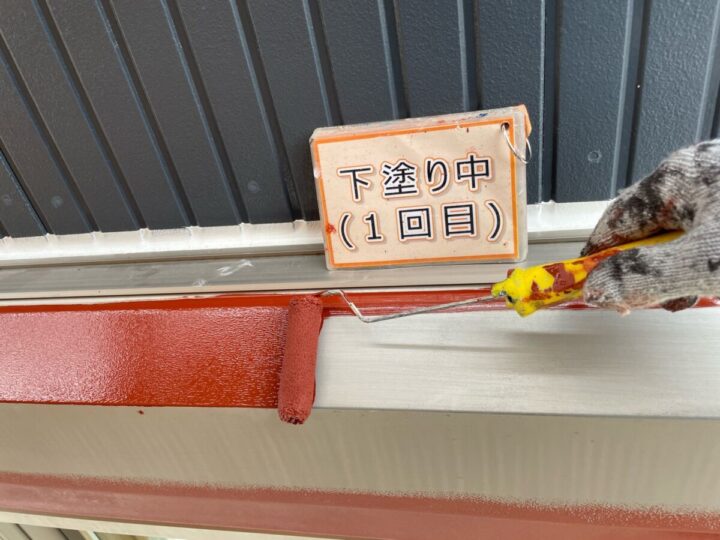 シャッターボックス塗装①