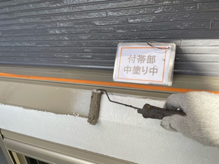 シャッターボックス塗装②