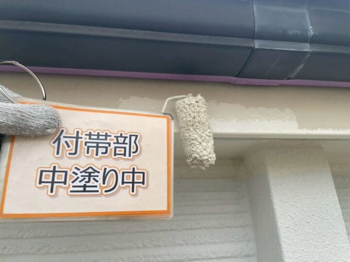破風板塗装①