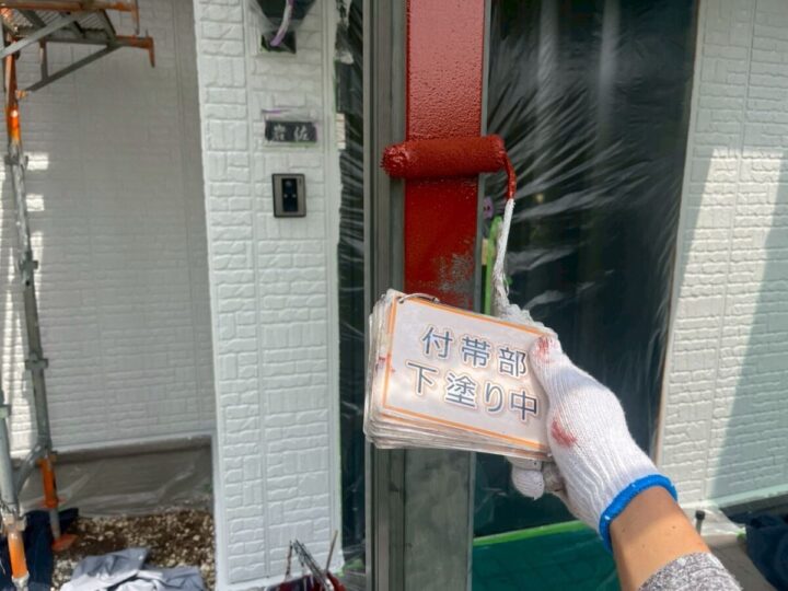玄関柱塗装②