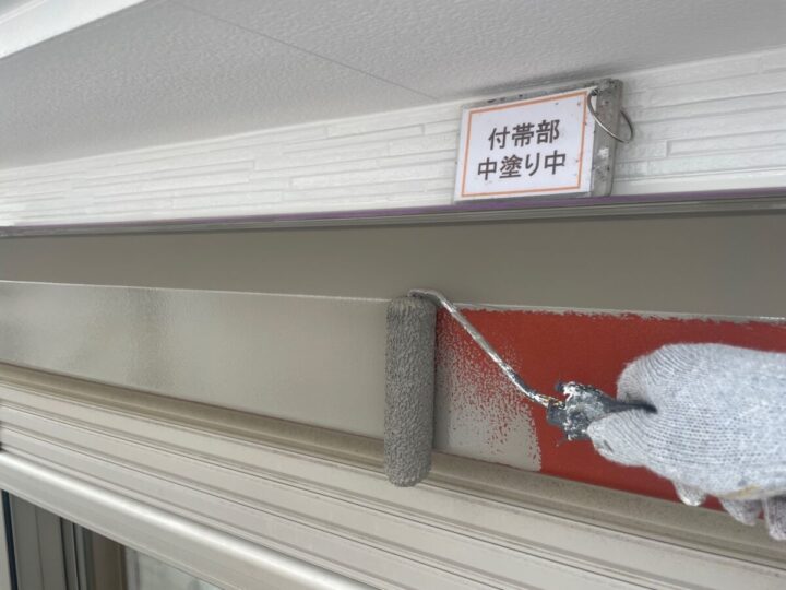 シャッターボックス塗装②