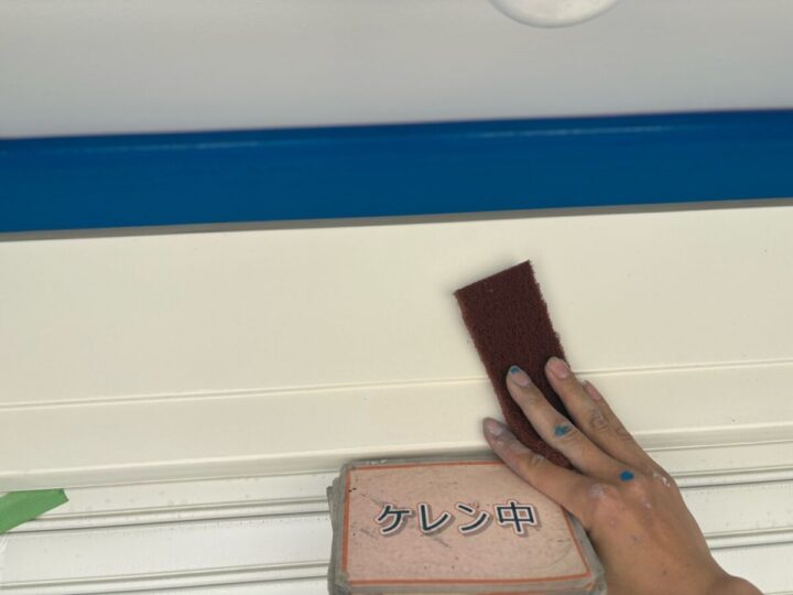 シャッターボックス塗装①