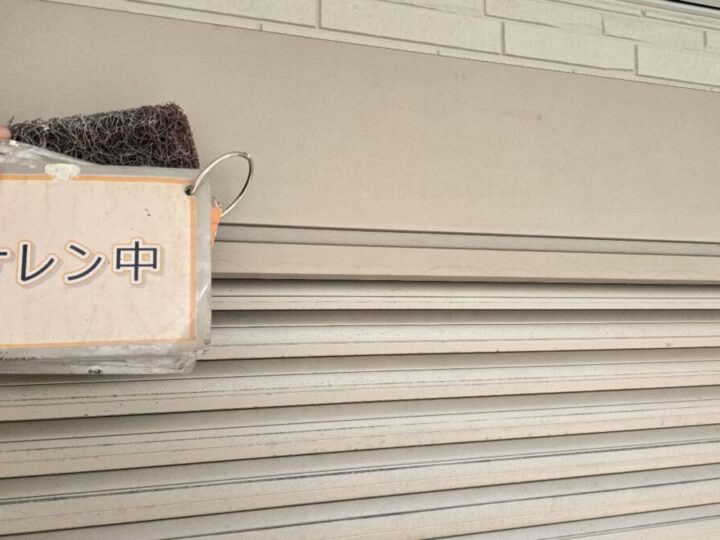 シャッターボックス塗装①