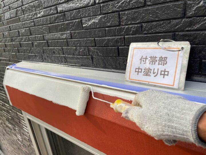 シャッターボックス塗装②