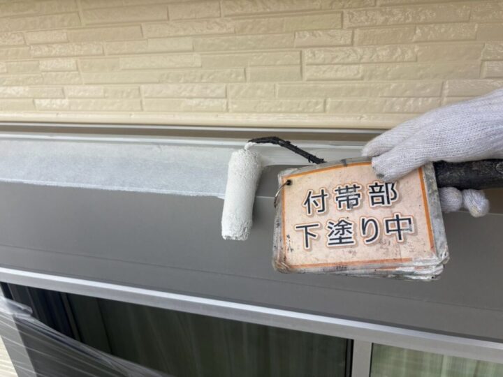 シャッターボックス塗装①
